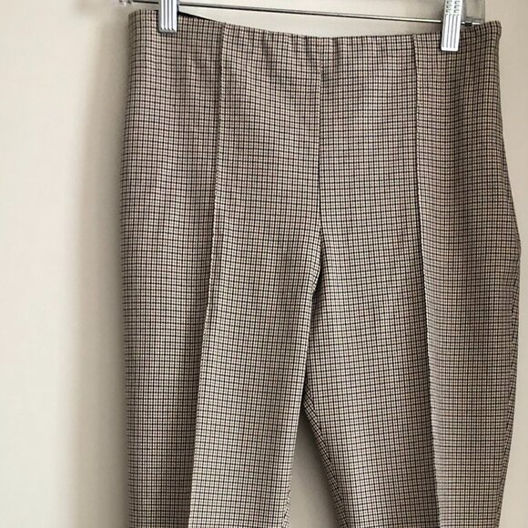 Banana Republic - Picture 1 of 4